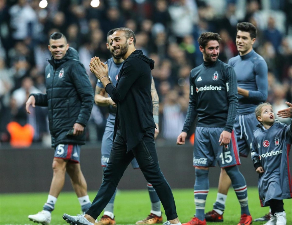 Şenol Güneş'in bakışları şaşırttı. 10