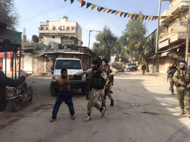 Afrin merkezinden ilk fotoğraflar geldi! 13