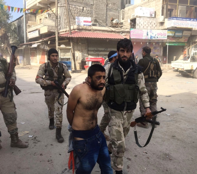 Afrin merkezinden ilk fotoğraflar geldi! 15