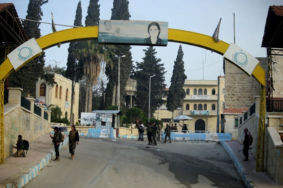 Afrin merkezinden ilk fotoğraflar geldi! 62