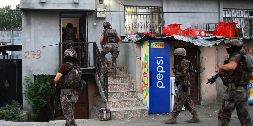 Adana'da PKK/KCK yapılanmasına operasyon! 17 kişi gözaltına alındı 5