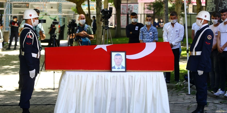 Şehit Uzman Çavuş Mesut Yazar Manisa'da son yolculuğuna uğurlandı 3