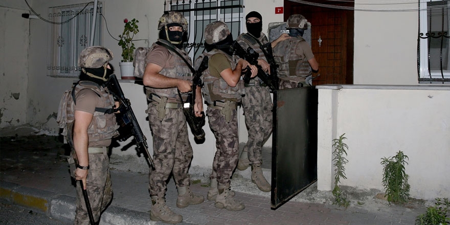 İstanbul'da uyuşturucu operasyonu düzenlendi! 75 kişi gözaltında 3