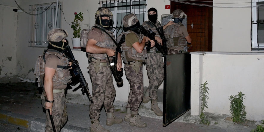 İstanbul'da uyuşturucu operasyonu düzenlendi! 75 kişi gözaltında 6