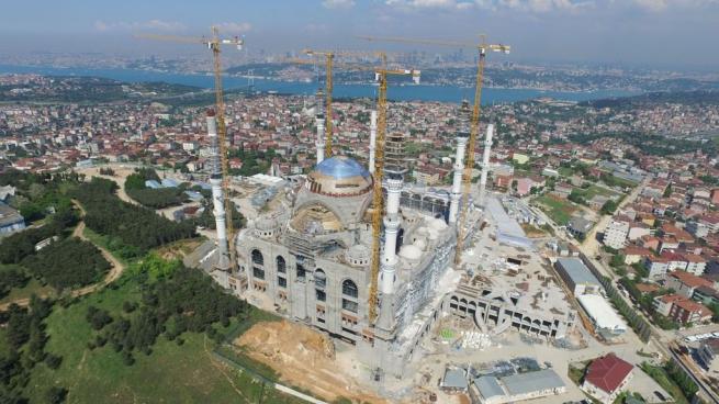 Çamlıca Cami'nde dev kubbenin beton dökme işlemi başladı 10