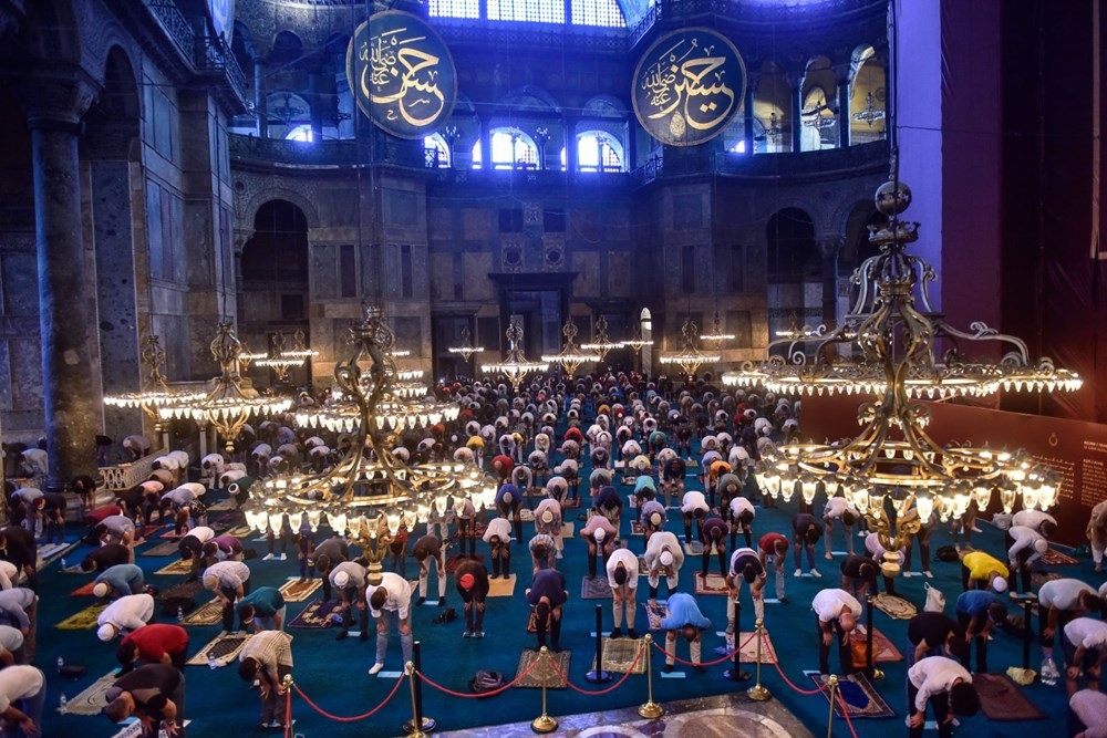 Ayasofya-i Kebir Cami-i Şerifi'nde 86 yıl sonra ilk bayram namazı 10