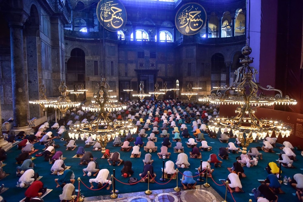 Ayasofya-i Kebir Cami-i Şerifi'nde 86 yıl sonra ilk bayram namazı 6