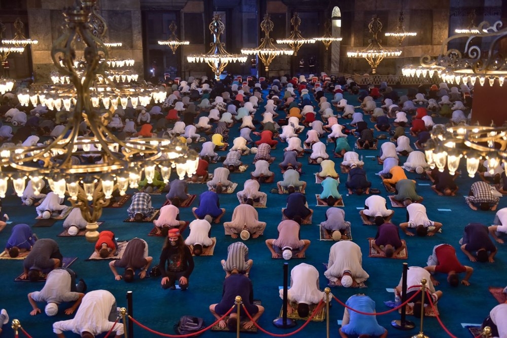 Ayasofya-i Kebir Cami-i Şerifi'nde 86 yıl sonra ilk bayram namazı 9