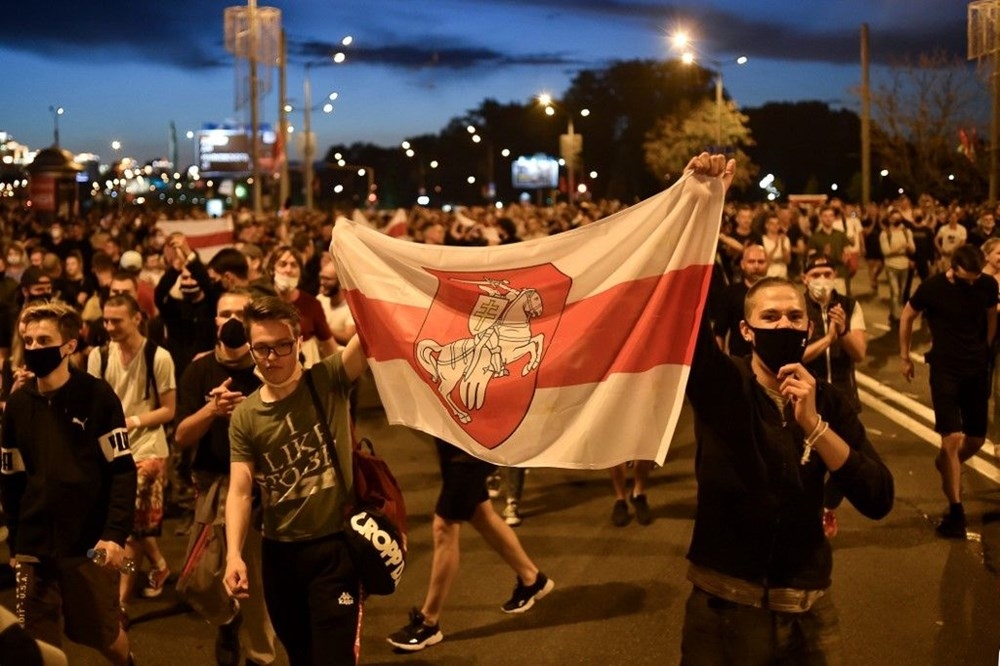 Cumhurbaşkanlığı seçimi sonrası Belarus karıştı 8