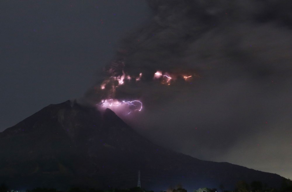 Endonezya'da Sinabung Yanardağı'nda hareketlilik 15