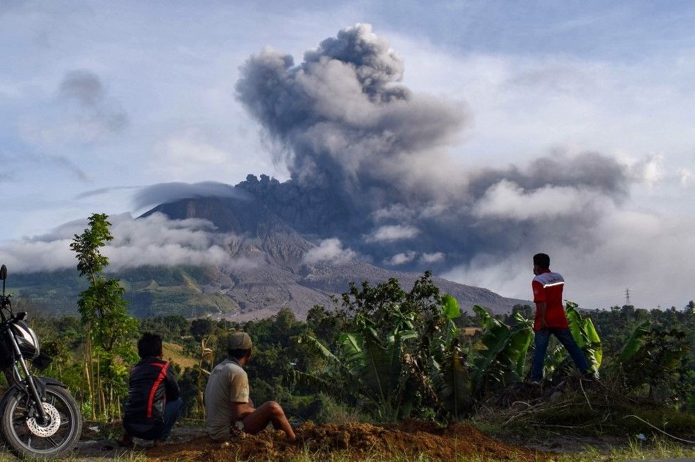 Endonezya'da Sinabung Yanardağı'nda hareketlilik 6