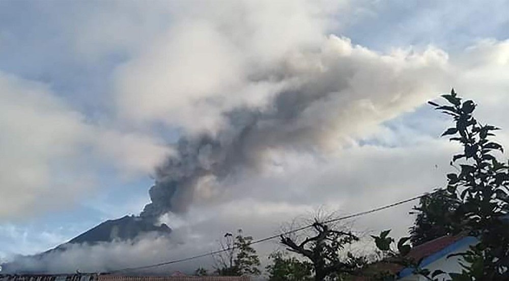 Endonezya'da Sinabung Yanardağı'nda hareketlilik 8