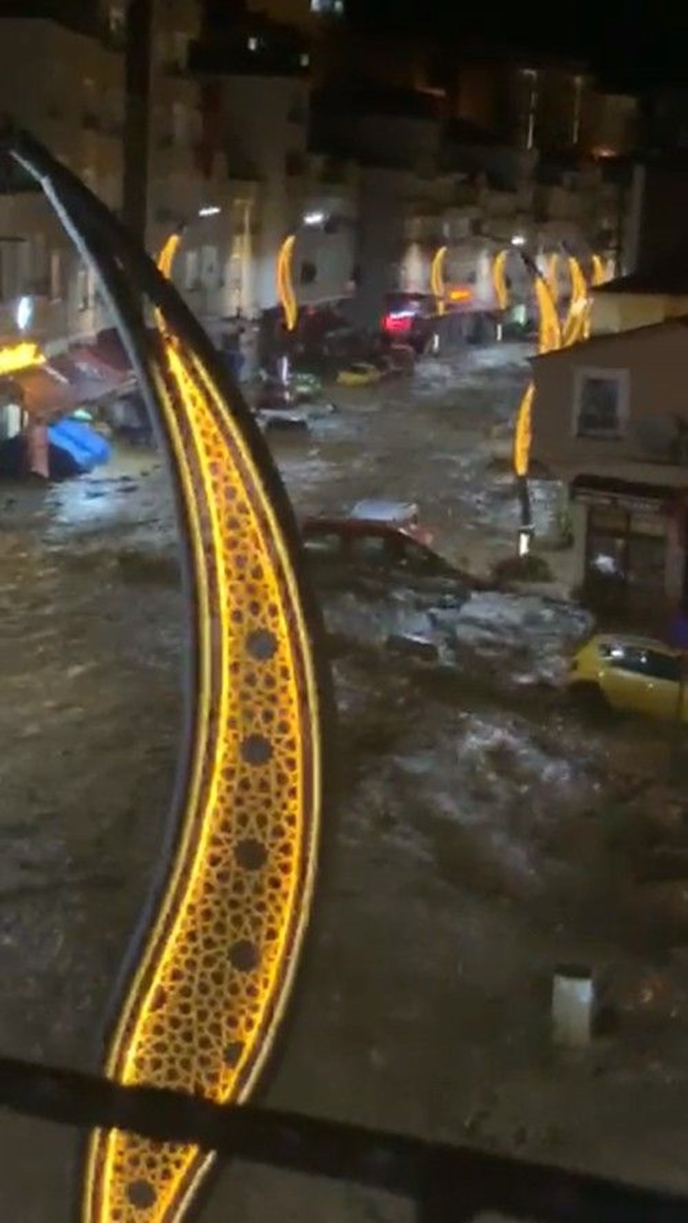 Giresun'u sel vurdu: 5 kişi hayatını kaybetti 4