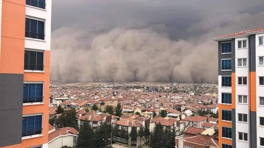Ankara'daki kum fırtınasına dair yeni görüntüler geldi! 10
