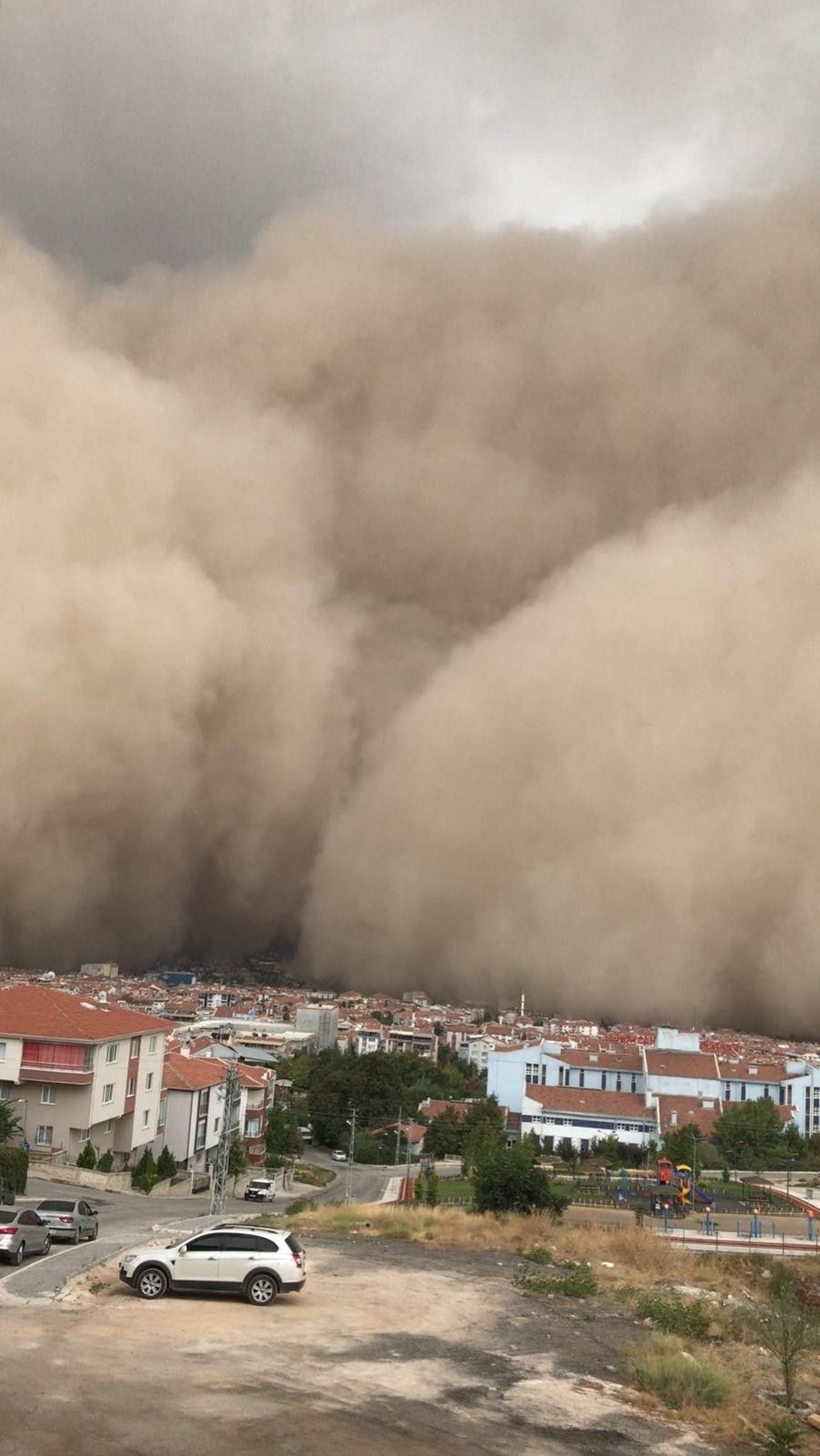 Ankara'daki kum fırtınasına dair yeni görüntüler geldi! 9