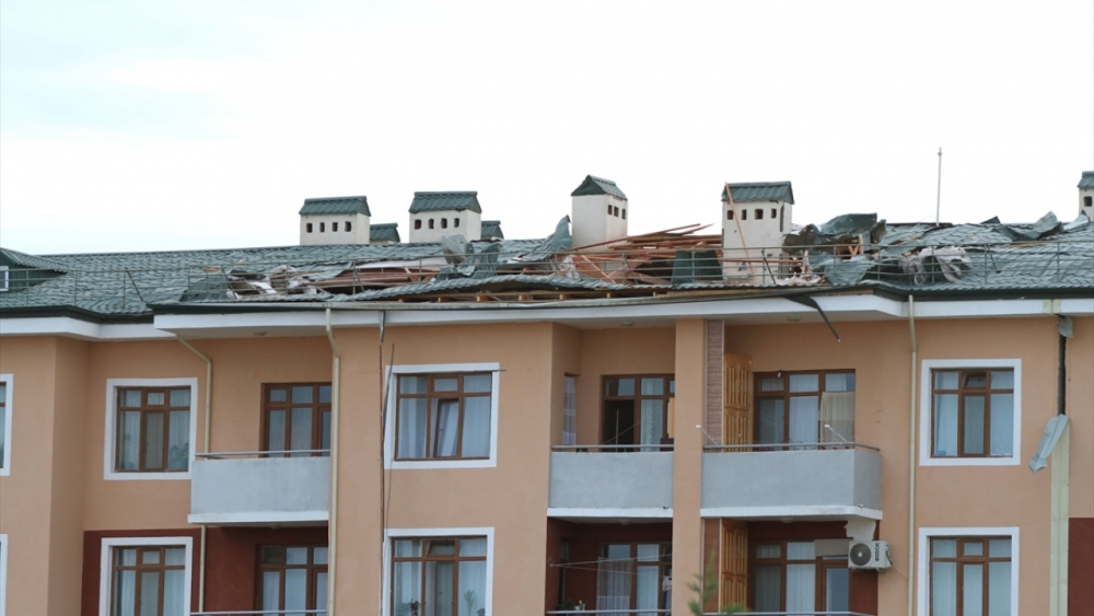 Ermenistan sivilleri hedef alıyor! İşte o saldırılardan görüntüler 1