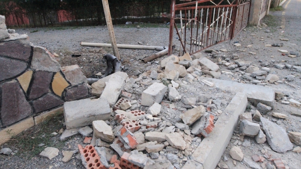 Ermenistan sivilleri hedef alıyor! İşte o saldırılardan görüntüler 3