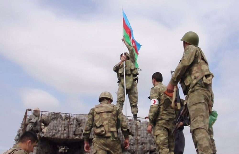 Ermenistan ordusu zırhlı araçları bırakıp kaçtı 4