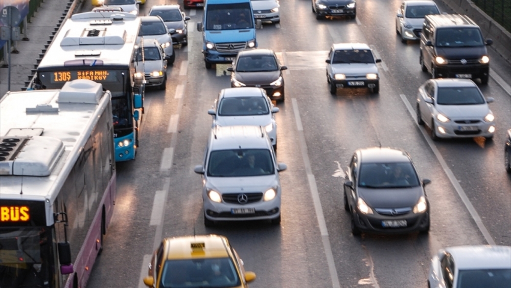 İstanbul'da trafik yoğunluğu yaşandı! 4