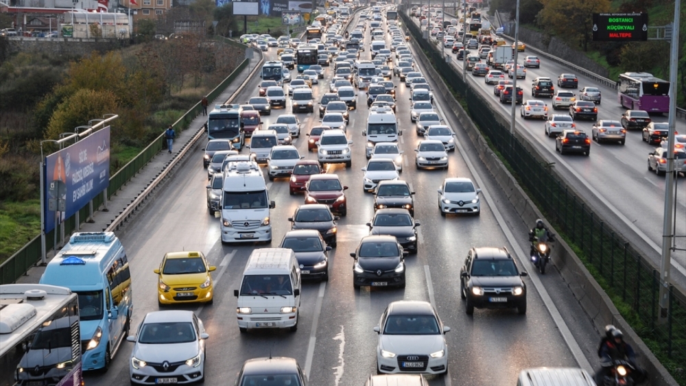 İstanbul'da trafik yoğunluğu yaşandı! 5