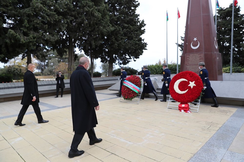Bakü'de Karabağ zaferi kutlaması 3