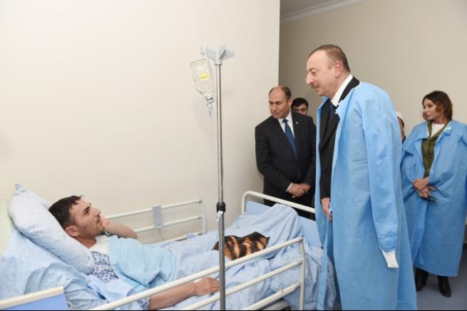 Aliyev, cephe hattında incelemelerde bulundu 5