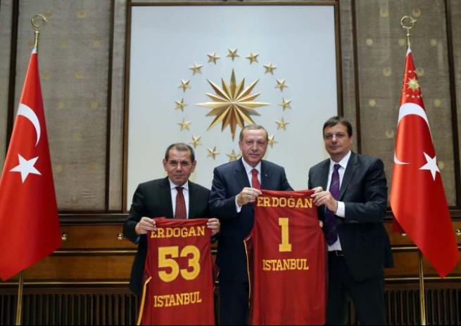 Eurocup Şampiyonu Galatasaray Erkek Basketbol Takımı Külliye'de 8