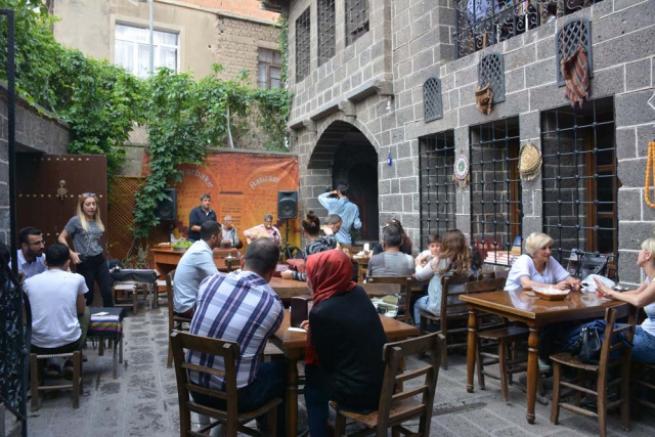 Artık silah değil müzik sesi var 2