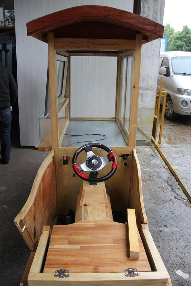 Kirayı fazla bulan esnaf mobil dükkan tasarladı 3