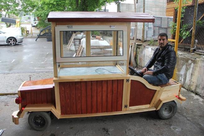 Kirayı fazla bulan esnaf mobil dükkan tasarladı 4