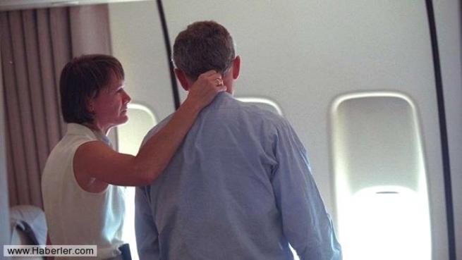 11 Eylül saldırısının hiç yayınlanmamış Bush fotoğrafları 24