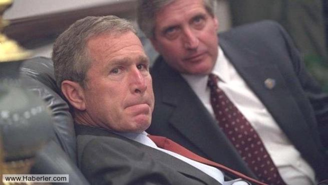 11 Eylül saldırısının hiç yayınlanmamış Bush fotoğrafları 33