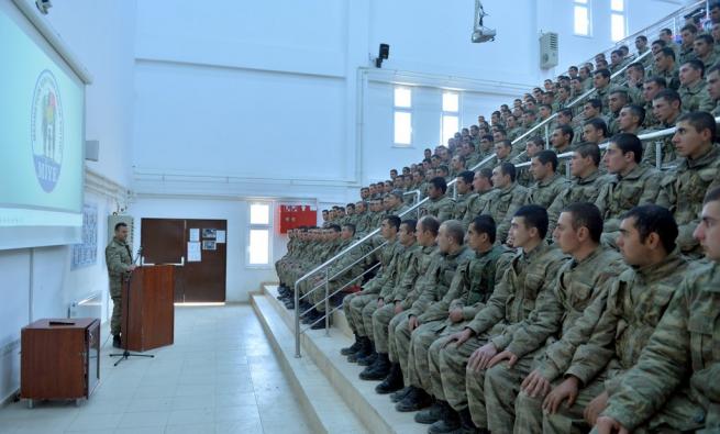 Askere gidecekler için işte ACEMİ BİRLİĞİ 18
