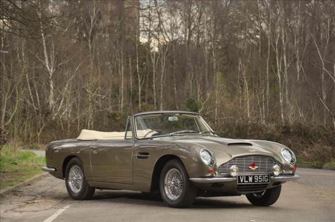 Efsane Aston Martin açık artırmada 2
