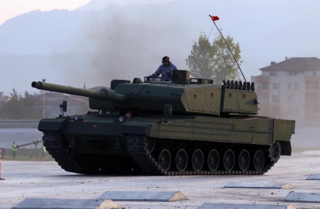 Türkiye'nin yerli üretim tankı "Altay" 1