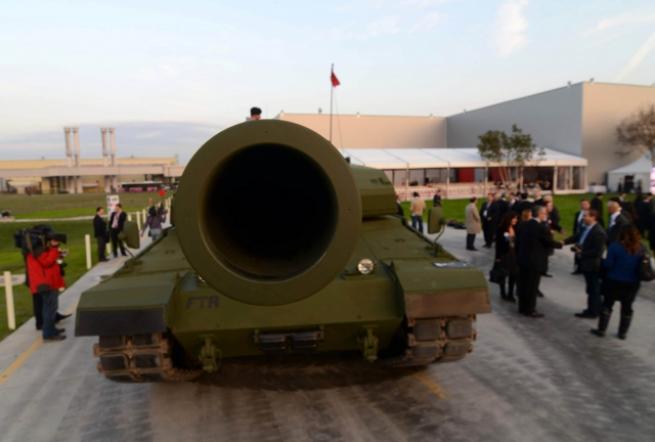 Türkiye'nin yerli üretim tankı "Altay" 3