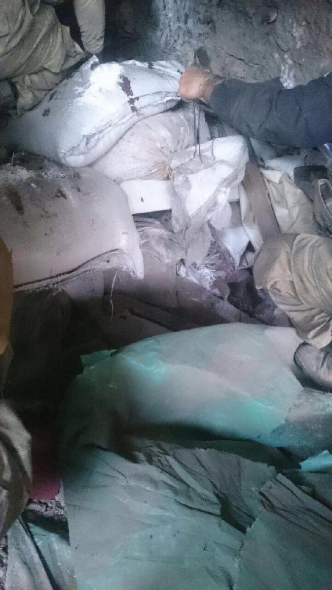 PKK'lı teröristler Matkap ile kayaları oymuşlar 1