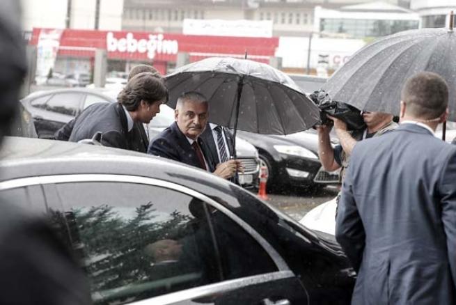 Binali Yıldırım'dan şaşırtan hareket 10