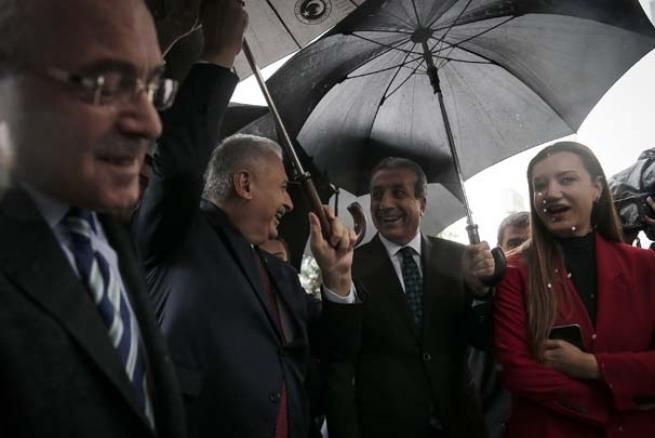 Binali Yıldırım'dan şaşırtan hareket 2