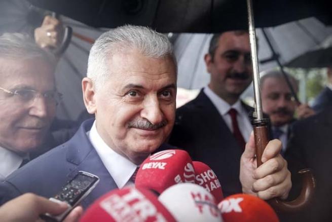 Binali Yıldırım'dan şaşırtan hareket 5