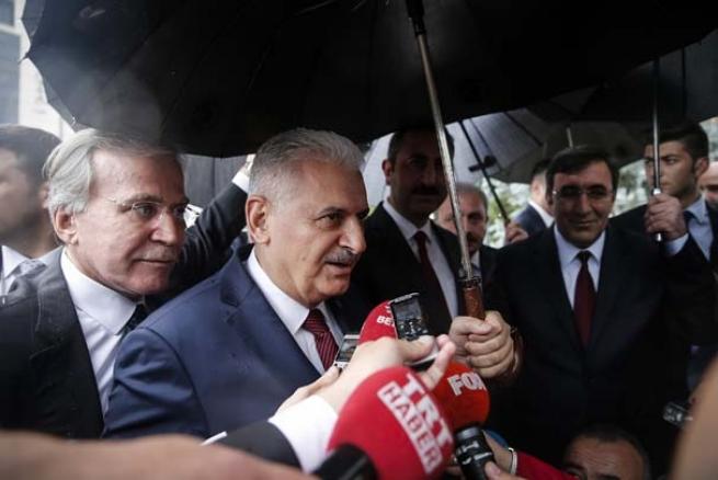 Binali Yıldırım'dan şaşırtan hareket 6