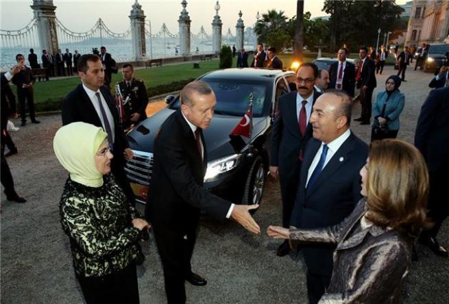 Cumhurbaşkanı Erdoğan'dan misafirleri için akşam yemeği 7