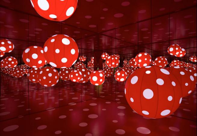 Japon sanatçı Yayoi Kusama'nın sergisi 20