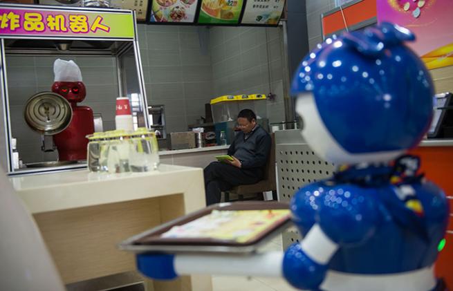 Çin'de Robot Restoran 6