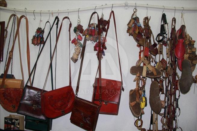 Deriden sanat eserleri yapıyorlar 7