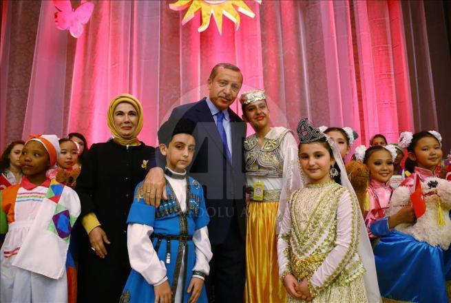 Cumhurbaşkanı Erdoğan dünya çocuklarıyla buluştu 1