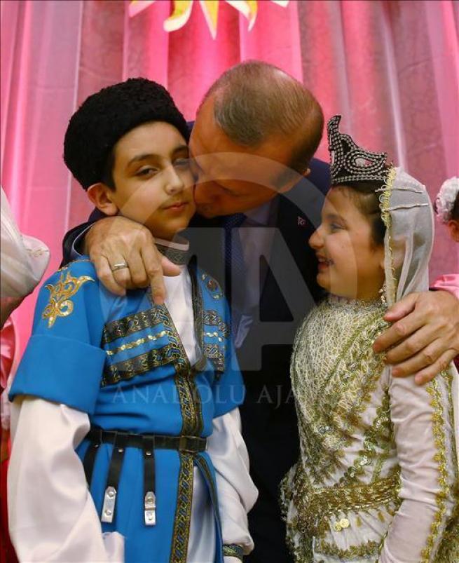 Cumhurbaşkanı Erdoğan dünya çocuklarıyla buluştu 10