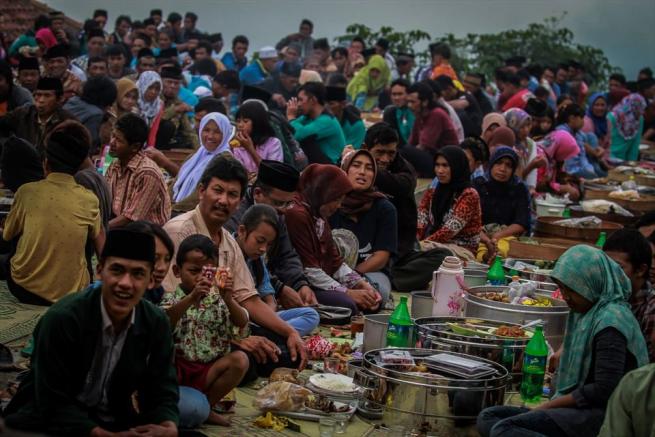 Ramazan ayını böyle kutladılar 14