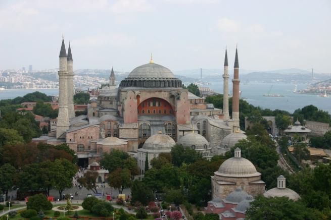 Ramazan boyunca Ayasofya'da Kur'an-ı Kerim okunacak 1