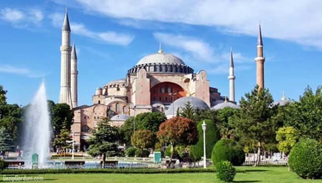 Ramazan boyunca Ayasofya'da Kur'an-ı Kerim okunacak 6